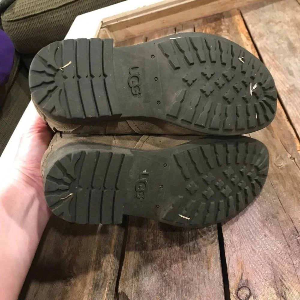 Ugg women's booties Boots size 6 - Picture 6 of 8